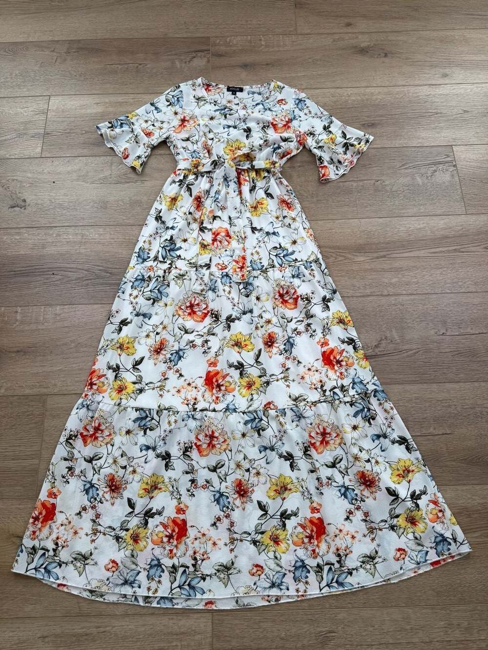 Roolee Floral Tiered Maxi Dress Belted White Boho Lined Size Small - Picture 2 of 13